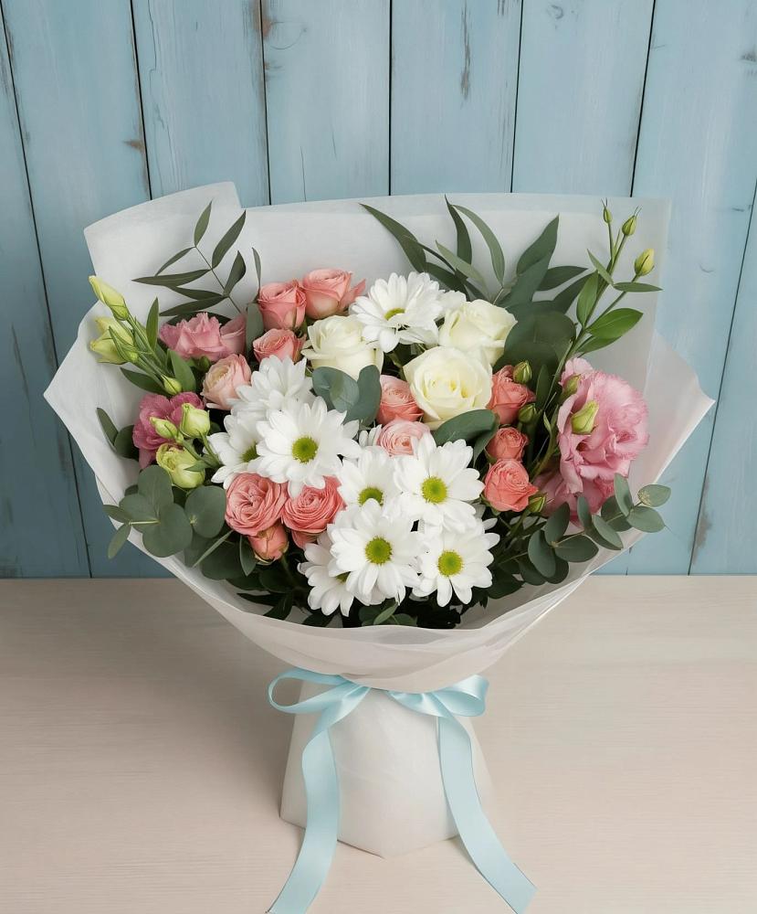 Букет цветов из: Розы, Лизиантусы и Хризантемы в Щекино