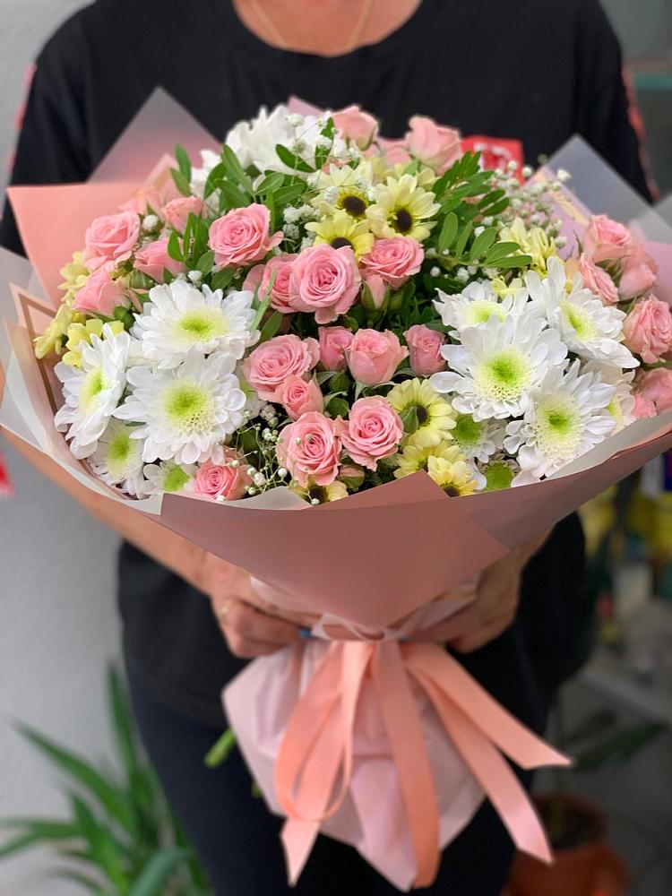 Букет цветов из: Розы и Хризантемы в Щекино
