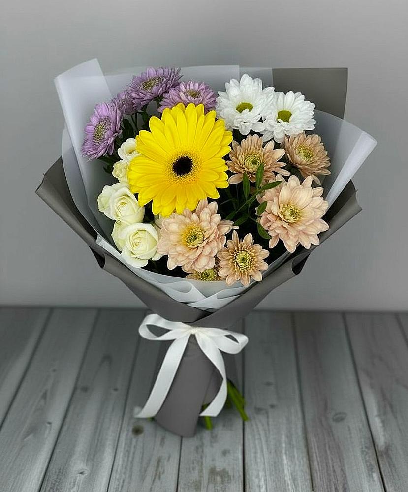 Букет цветов из: Розы, Герберы и Хризантемы в Щекино