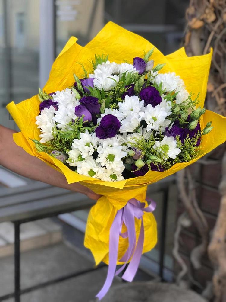 Букет цветов из: Ирисы, Хризантемы и Ромашки в Щекино