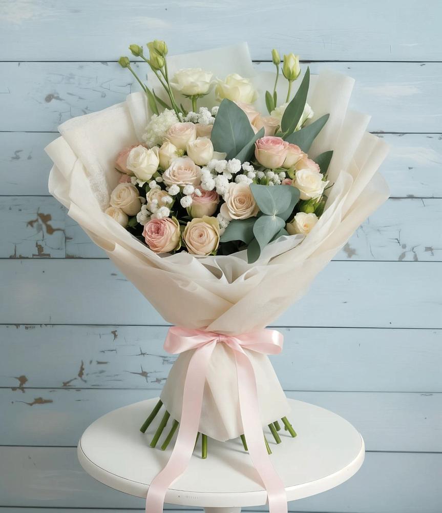 Букет цветов из: Розы и Лизиантусы в Щекино