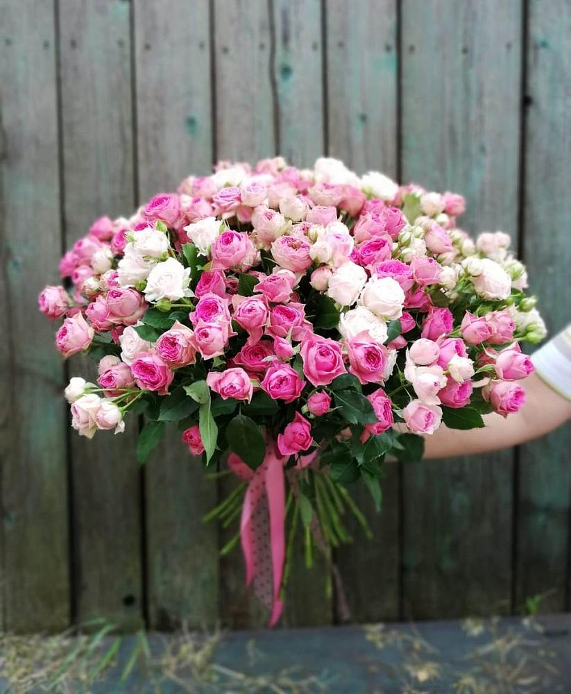 Букет Розовые кустовые розы Натали и Лав Лидия в Щекино