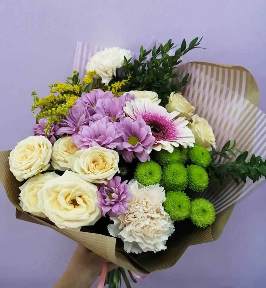 Букет цветов из: Хризантемы, Розы, Гвоздики и Герберы в Щекино