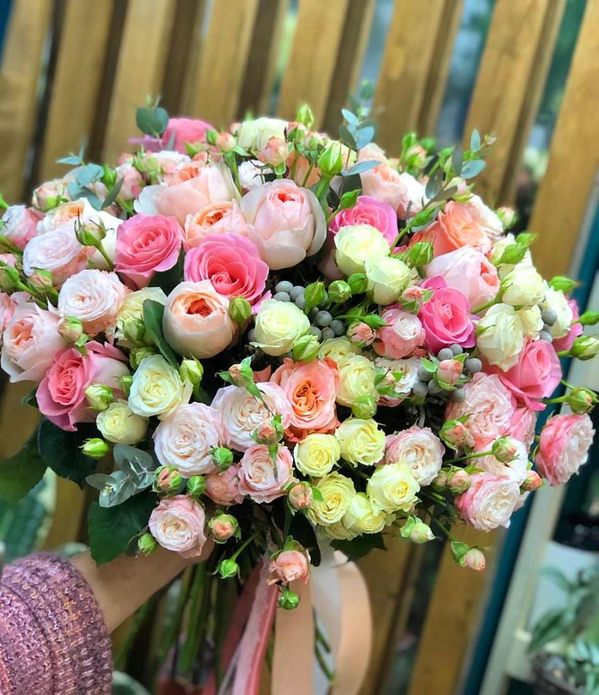 Букет цветов из: Розы в Щекино