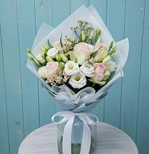 Букет цветов из:  Розы и Лизиантусы в Щекино