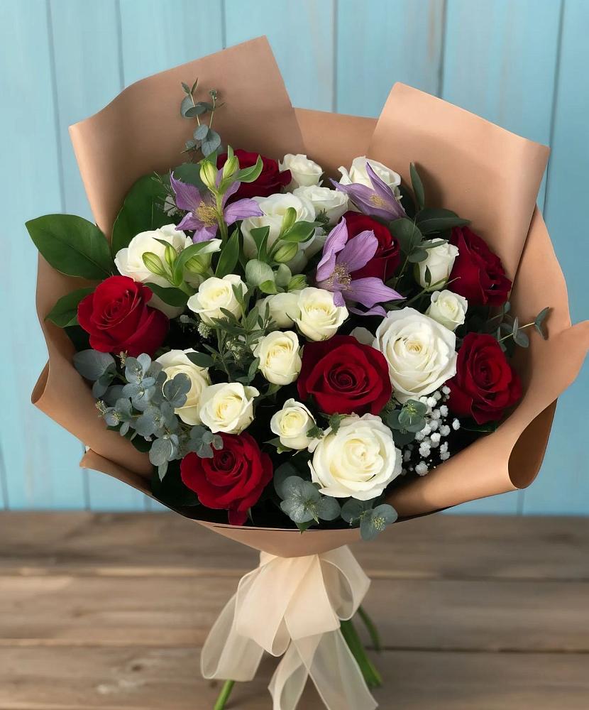 Букет цветов из: Розы и Альстромерии в Щекино