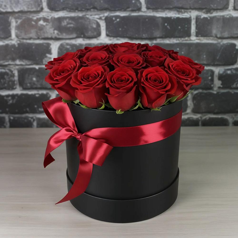 Цветочная композиция из Розы в шляпной коробке в Щекино