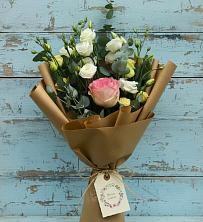 Букет цветов из:  Розы и Лизиантусы в Щекино